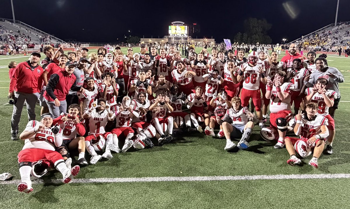 NorthBisonFB's tweet photo. Great job by the Boys off Johnson Drive again tonight! Coming off big win last week stayed focused and didn't become complacent with 45-0 win over SM West. #NextPlay #4-1 https://t.co/pPaWdIaaR0
