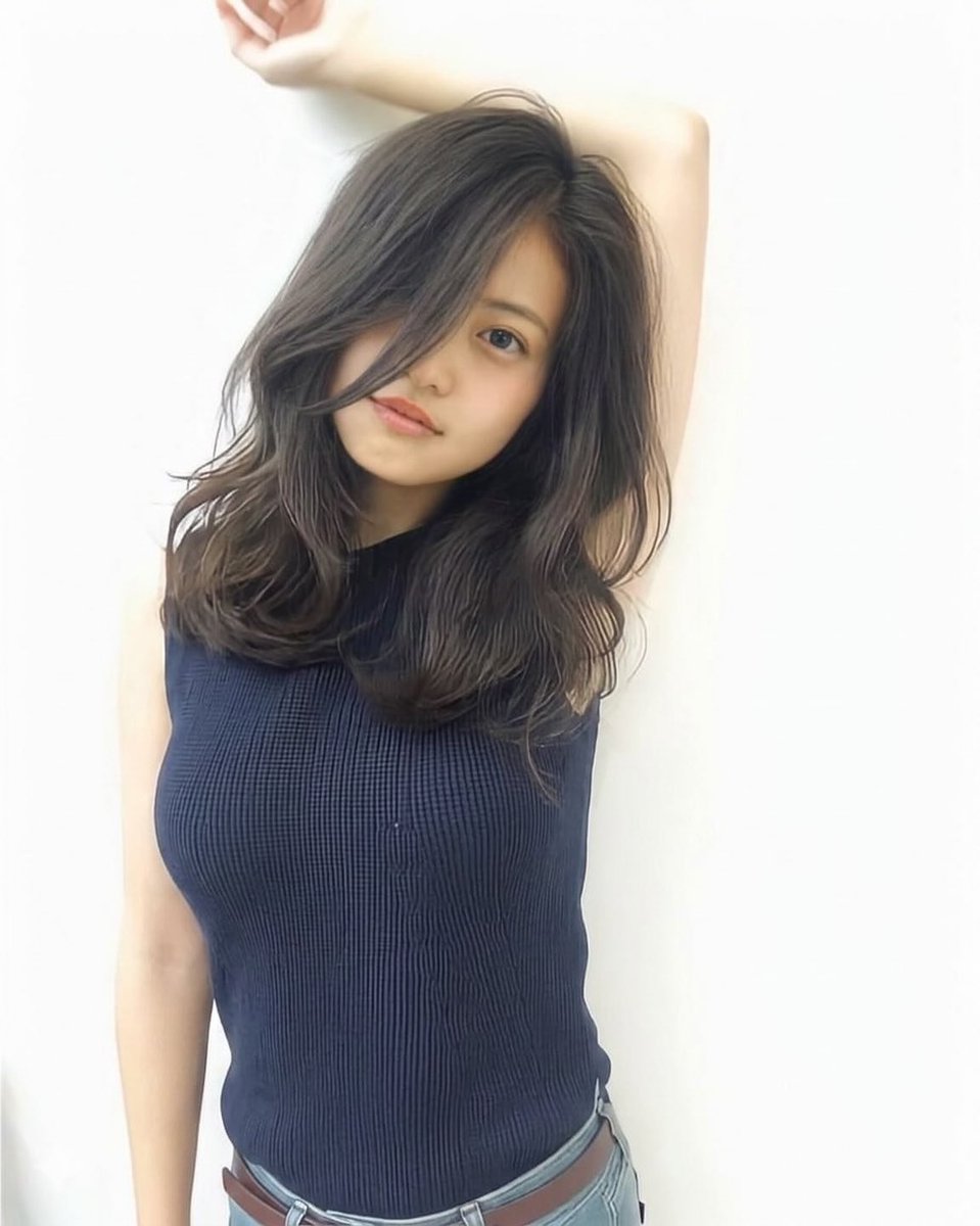 arashisakura's tweet photo. こ���今田美桜ちゃんの素人時代ってマジ！？　デビュー前からビジュ完成されててエグい https://t.co/30zd3tdUaU