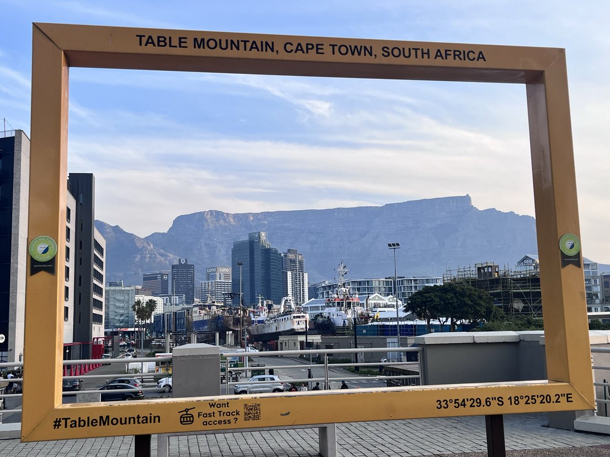 Mallitter's tweet photo. #南アフリカ #CapeTown #SouthAfrica
#ケープタウン #南アフリカ #TableMountain
#テーブルマウンテン
#VandAWaterfront
#RobbenIsland
#BouldersBeach
#ChapmansPeakDrive
#SignalHill
#CampsBay
#絶景
#海外旅行
#旅スタグラム
#旅行好きな人と繋がりたい
#世界の絶景
#海のある風景
#街歩き
#夕景 https://t.co/4jyr1mJJEK