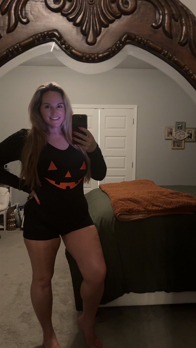 AleishaNaomi tweet picture
