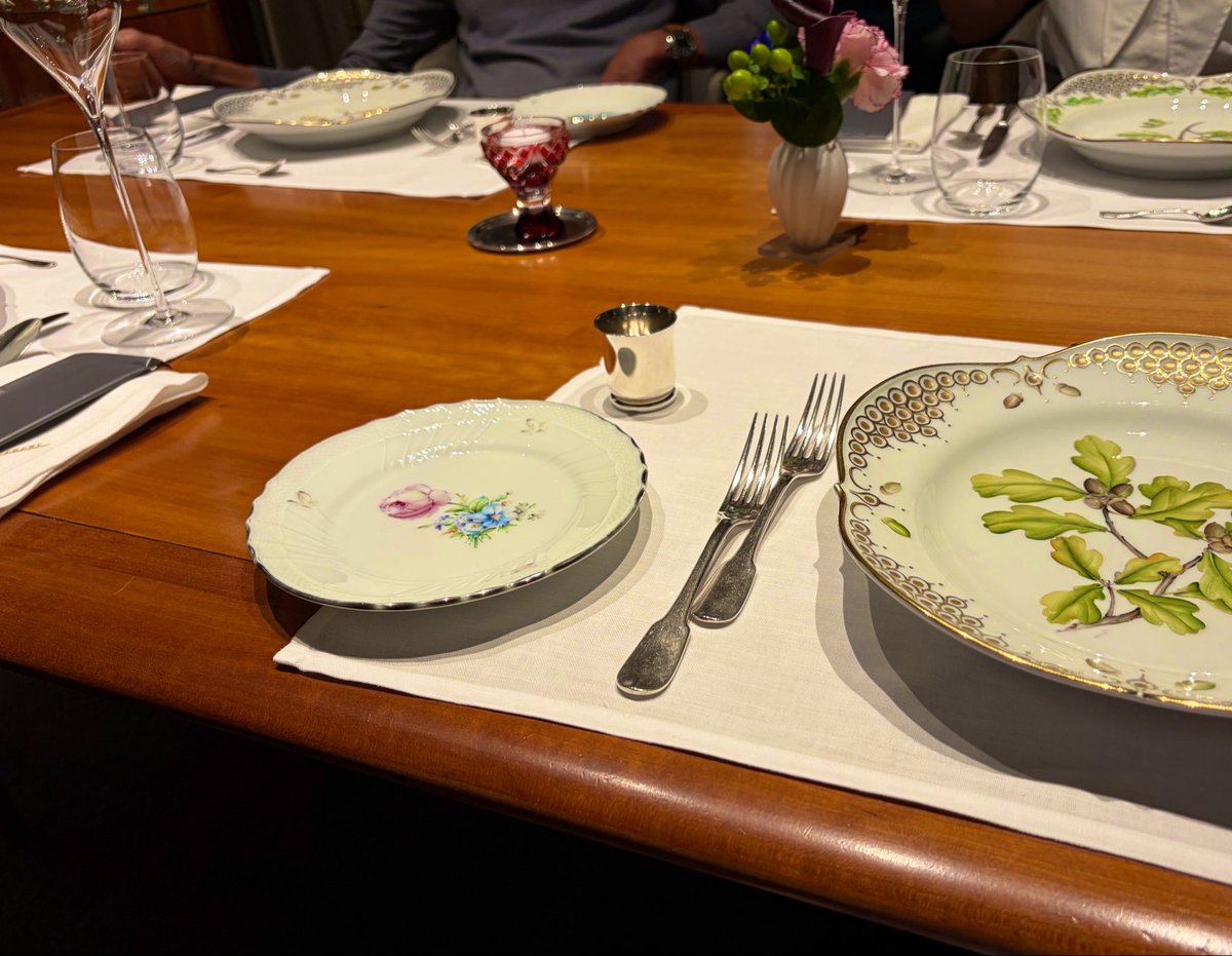 ko4tantanto's tweet photo. リストランテ濱﨑さんまでの道のりが荘厳だった。料理もワインも、感謝。 https://t.co/iKyqUQdYM9