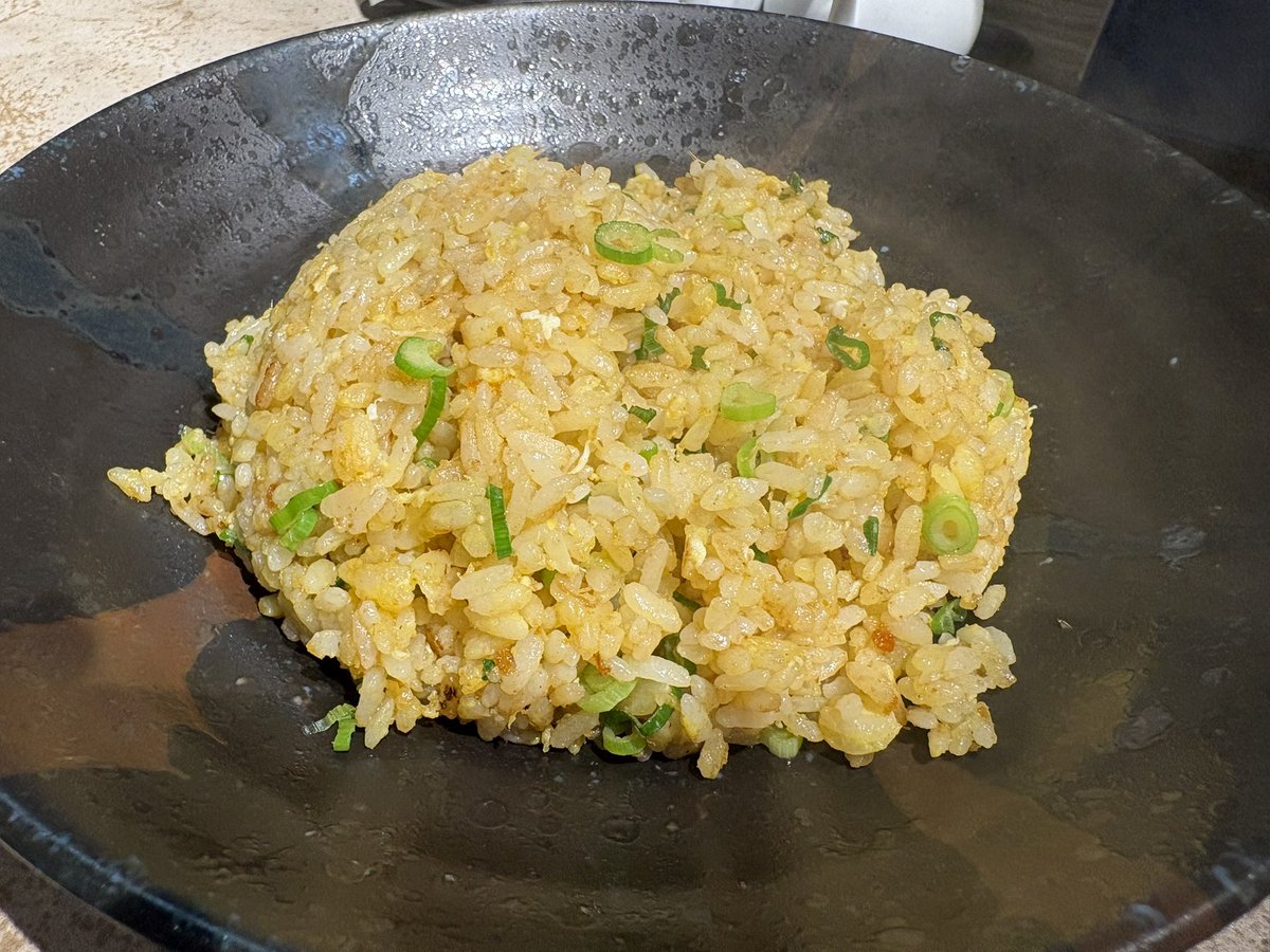 official_staffD's tweet photo. Chinese Dining｢f｣ページに当日アップしましたが、上海蟹の炒飯がヤバめです🫣

現状同率一位タイです。

https://t.co/uajgXpNhBT https://t.co/2whMvBuLja