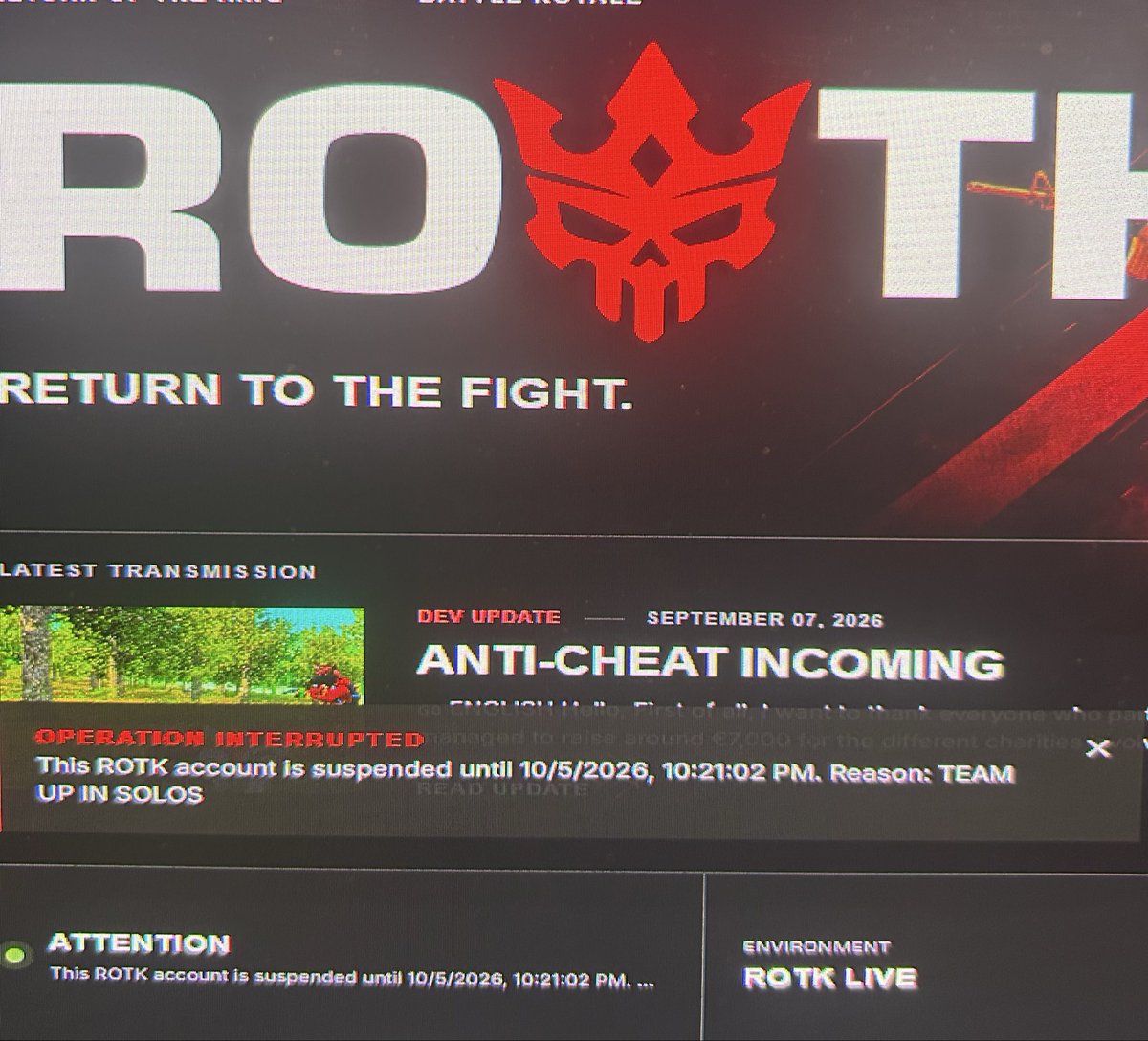 THump's tweet photo. Banned for teaming with a cheater who is flying in the air around me that I cannot kill @h1z1rotk . Banned from Twitch for saying I’d rather kill myself than be friends with Ayezee and I meant it. This version of H1 is even more toxic than the last one, I love it. https://t.co/SzUAlR6FWS