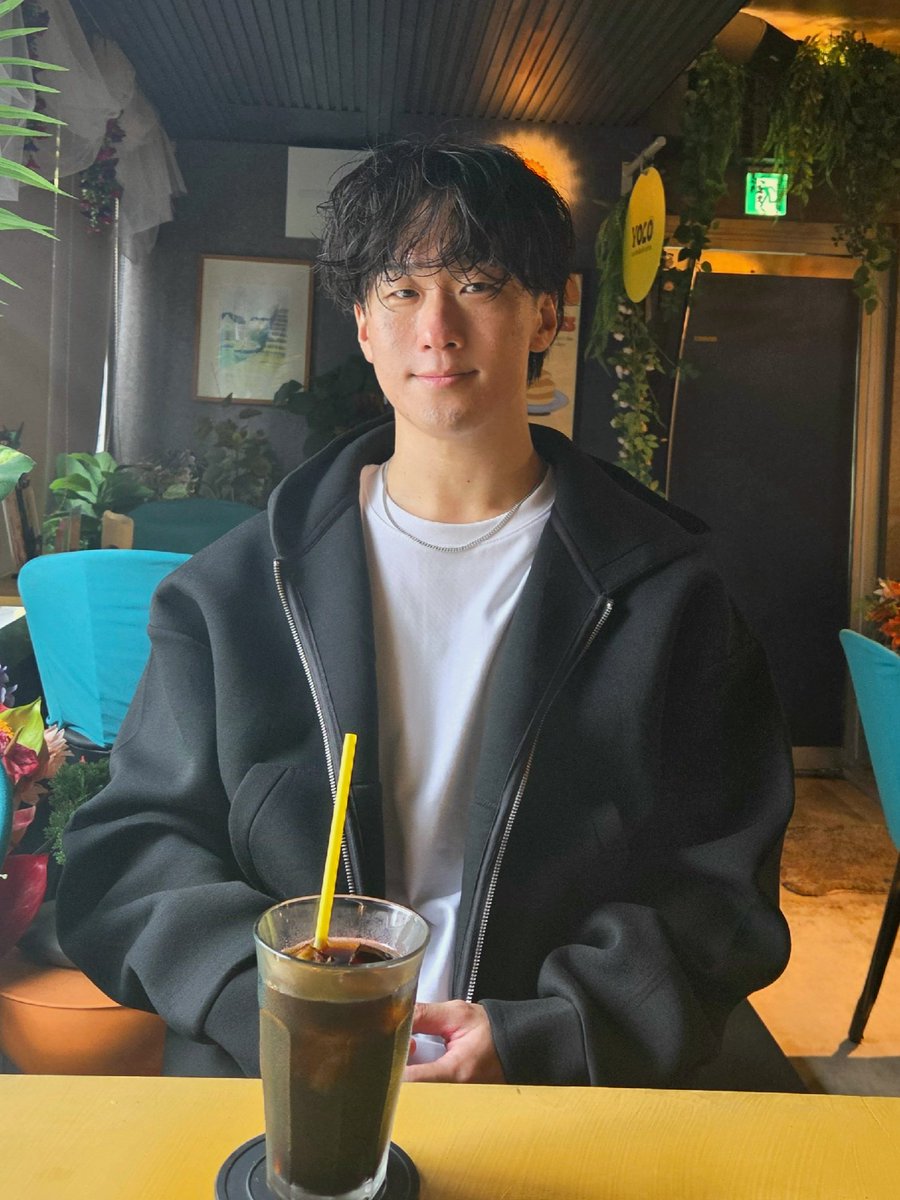 ikaretemitai's tweet photo. コミュニティメンバーの外見変化ヤバすぎる。外見改善の1番の利益は、自己効力感の向上

「俺かっこよくなった！最強！！！」
というマインドが挑戦志向に繋がり、仕事や恋愛面での結果を出しやすくする

人は1日で変わる https://t.co/cDbwFhHBQ8