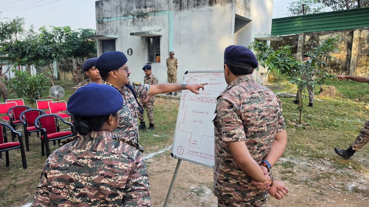 crpfindia's tweet photo. During his tour of Jammu & Kashmir, DG, CRPF, Shri @gpsinghips visited GC Bantalab, Jammu, where he inspected the multipurpose hall site alongside SDG, J&K Zone, and IG Jammu Sector. DG interacted with key stakeholders and directed them to expedite project execution for timely completion.
This multi purpose Hall, on completion, would address long standing requirement of the serving and retired officers and personnel posted and settled at Jammu. 

#NationFirst
#Vandematram150 
#MissionNaxalMuktBharat2026
@gpsinghips
@crpf_j
@CentralZoneCrpf
@northeast_zone
@southzone_hyd
@jammusector
