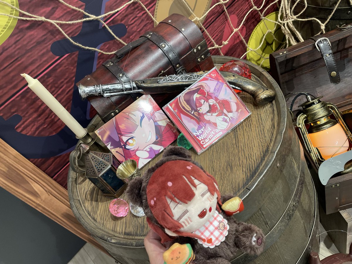 cloud116's tweet photo. マリン船長🏴‍☠️
POP UP SHOP来ましたよ〜💘

#宝鐘マリン
#NewWorldCarnival https://t.co/golhsmyptl