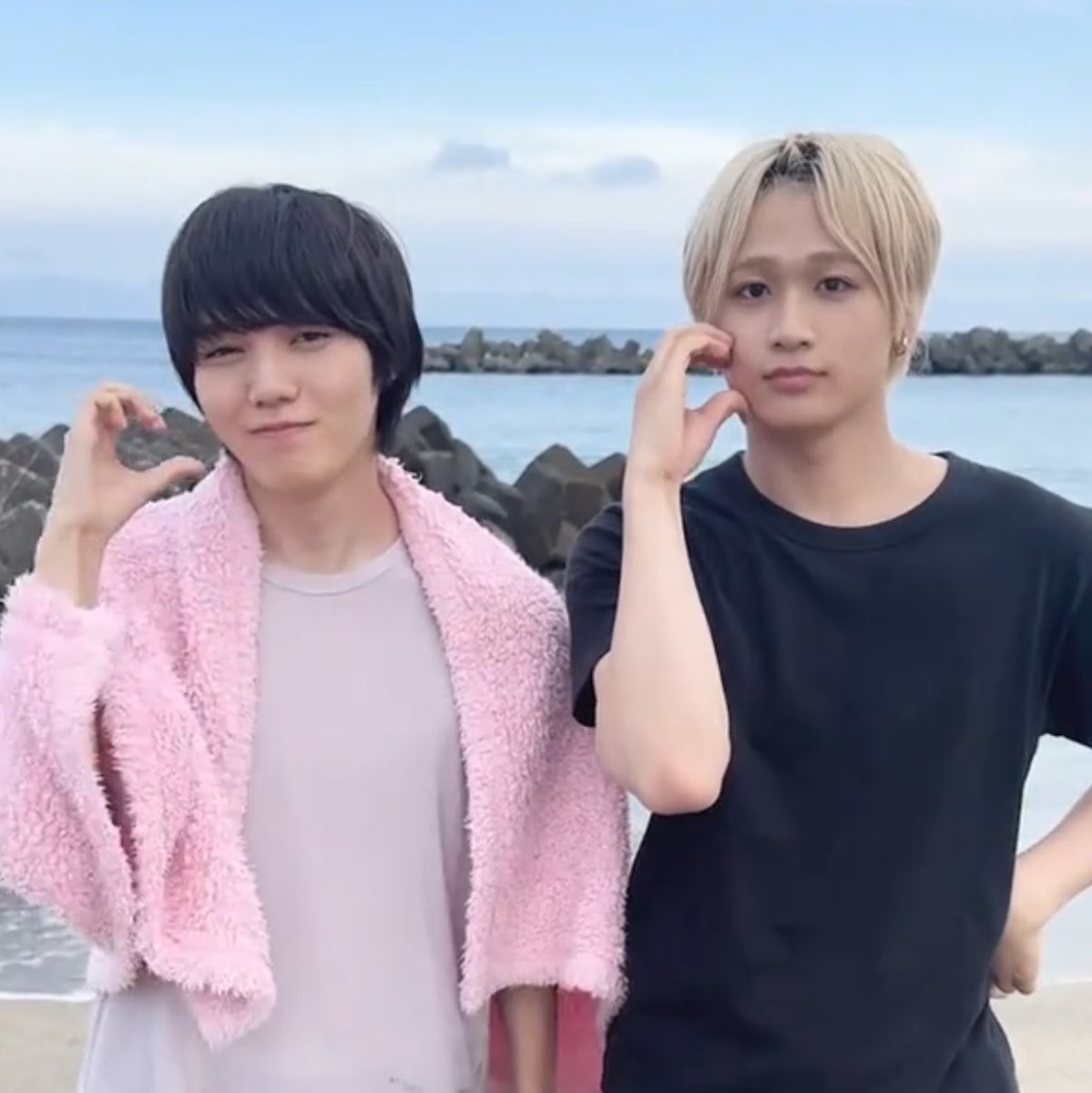 24mign's tweet photo. 流石𝑰𝑫𝑶𝑳組🌟⋆꙳
 #陽キャ集団  #小泉光咲 https://t.co/35qqZRYcaQ