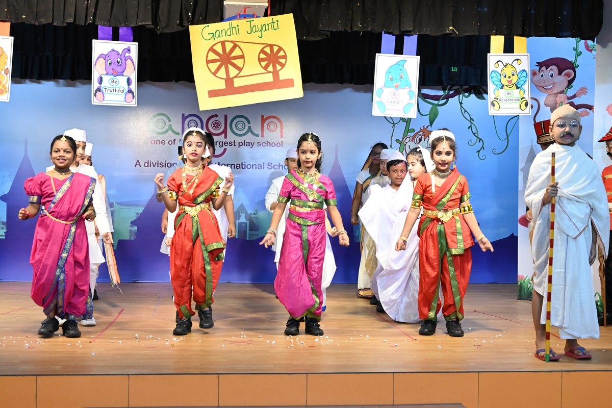SAI_Edu_In's tweet photo. A celebration that nurtured confidence, courage, and strong values, inspiring every young learner to make a positive difference.
#FoundersMemorialSeries #GandhiJayanti #SAIoneers #BeTheBest #BeTheDifference #SAIInternational https://t.co/laL6tEuk2A