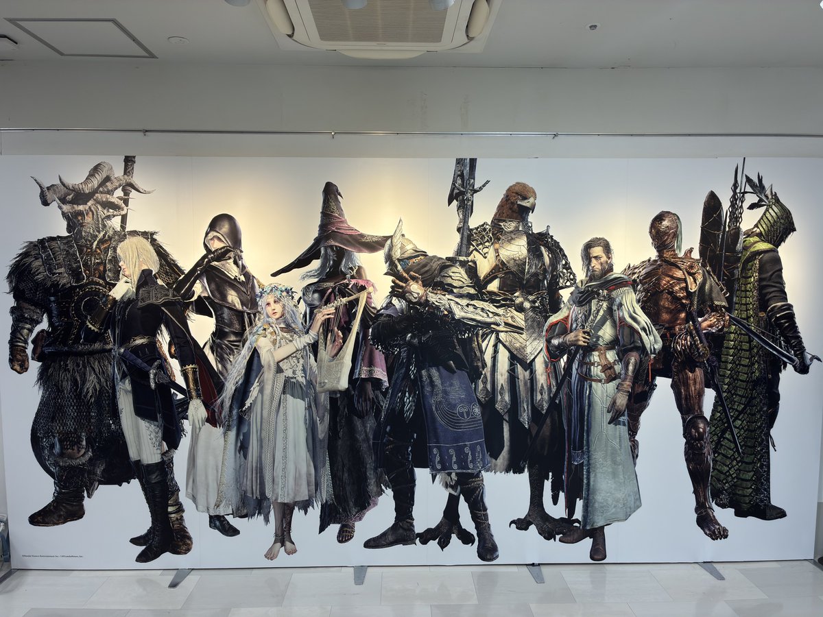 lunalaeus's tweet photo. ナイトレインポップアップストア行ってきた！
みんな地下鈴玉に敗北しててよかった https://t.co/O3vkY2h5Wd