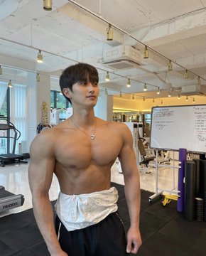 mundcodina38768's tweet photo. 남자 좋아하면 나한테 슬쩍 와
#대전 #ㅎㅃ #오프 #게이 #ㄱㅊㅅ https://t.co/RdAhkHpuy7