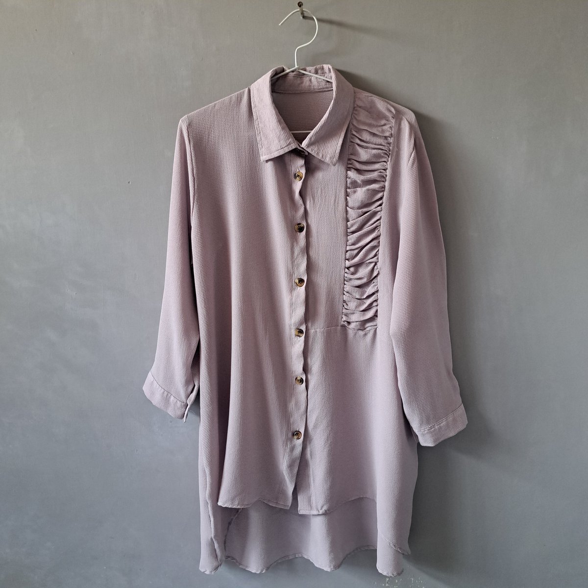 chillaxbliss's tweet photo. #new #kemeja Rp30.000
Kemeja Aksen Serut Warna Abu-Abu Ungu
🏷barang baru tapi tag sudah dilepas
- Kondisi baik, tidak pudar, jahitan kokoh

NB: tidak termasuk ongkir (Wahana/JNE), belum punya toko oren, jika berminat bisa DM/reply untuk detailnya😊 https://t.co/x1VPqBnbAi