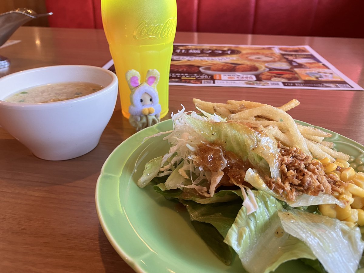 hanayaoat's tweet photo. みるくちゃん　とっかいさん　初めてのビリー美味しかったね https://t.co/j25kPSZURR