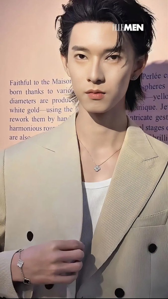 wadeeyu92's tweet photo. ลุคคุณชาย
#ppoohkt
#VCAPerleeTH
#VCAPerlee
#VanCleefArpels https://t.co/VofrUjawpK