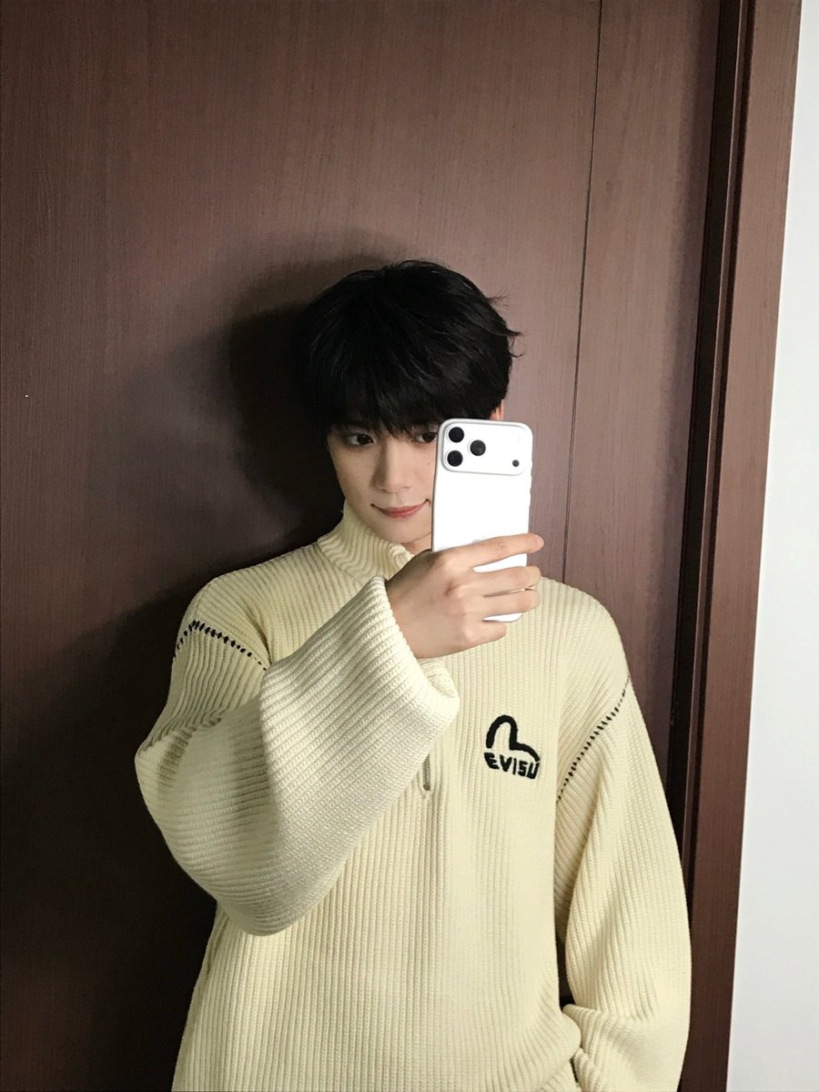 ZiYuOfficialFC's tweet photo. 03102026 ZIYU STUDIO WEIBO UPDATE

The weather is getting colder! 
Friends heading out to have fun, make sure to bundle up warmly, just like Xiao Yu!

Original Post：https://t.co/6727DDLYRI

#ZiYu #梓渝 https://t.co/Px1K63DfrO