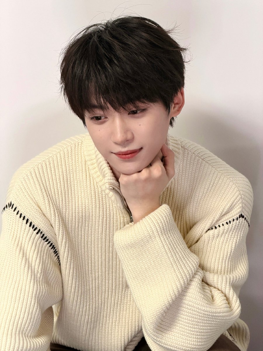 ZiYuOfficialFC's tweet photo. 03102026 ZIYU STUDIO WEIBO UPDATE

The weather is getting colder! 
Friends heading out to have fun, make sure to bundle up warmly, just like Xiao Yu!

Original Post：https://t.co/6727DDLYRI

#ZiYu #梓渝 https://t.co/Px1K63DfrO