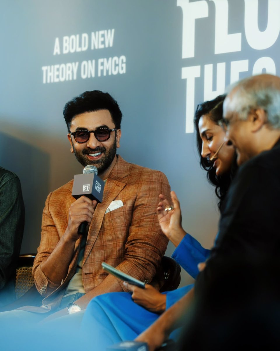 RanbirxHrithik's tweet photo. EXCLUSIVE & LATEST High quality stills of #RanbirKapoor & #Sreeleela from #FluxTheory https://t.co/9XJV4CxPCg
