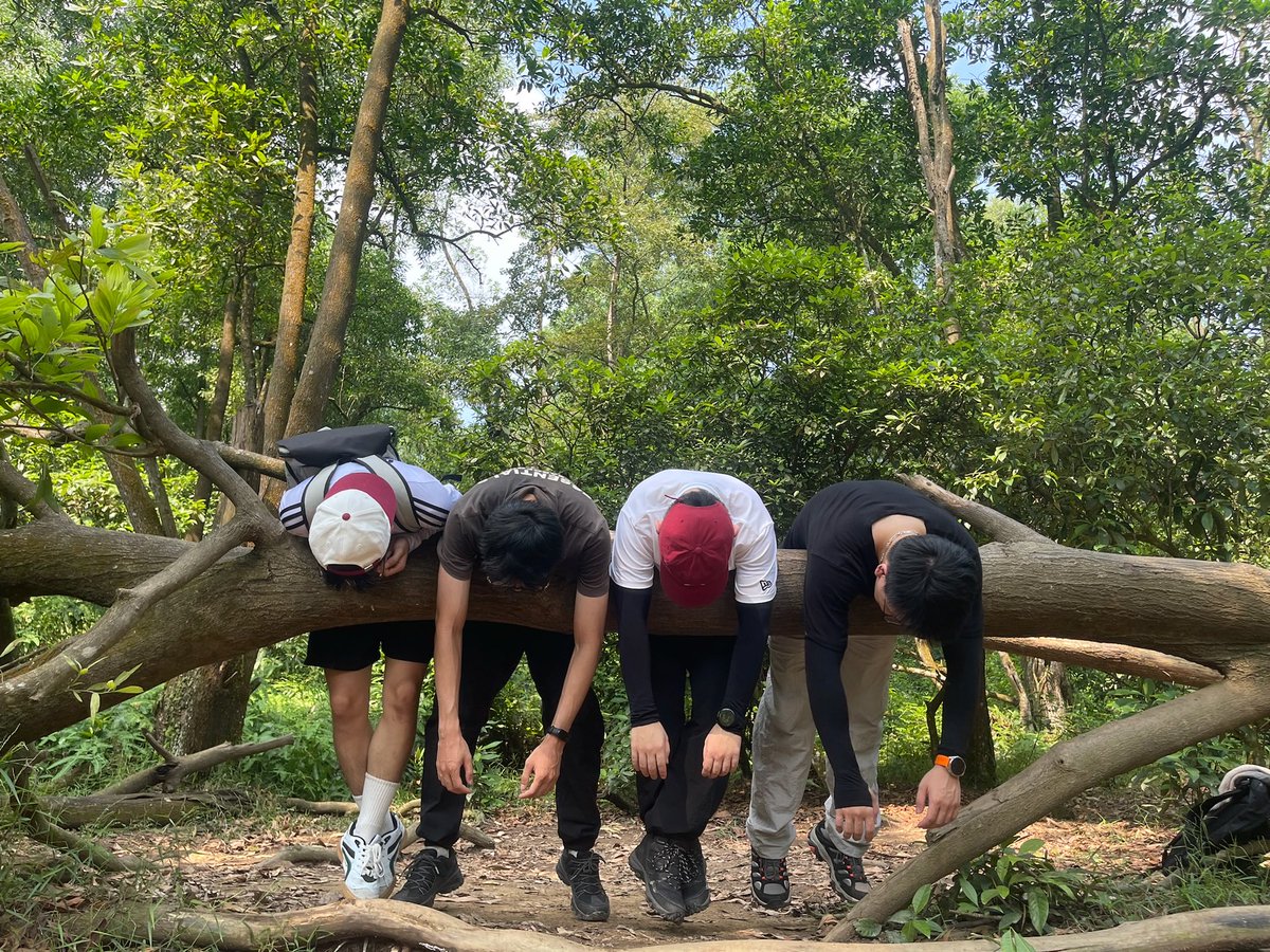 hel_nulldoot's tweet photo. Sống vui lên đi… làm gì có ai đến với hành tinh này mà sống sót rời đi đâu￼ 🥰 https://t.co/I5WfTK4pCZ