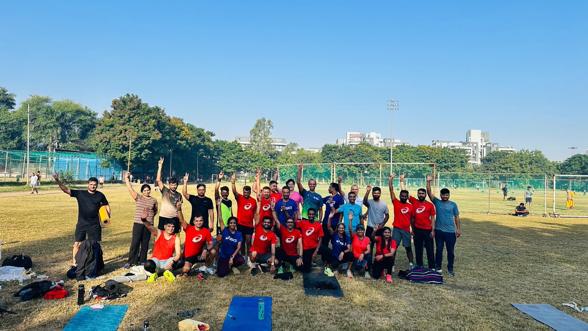 hrsanjaynegi's tweet photo. "Easy run" बोलकर कोच ने सारी कसर निकाल दी! Post-drill survival squad. 😂🔥

#MPAIndore #PainToPower #MorningHustle #RedSquad #SweatAndSmile #IndoreFitnessCulture #UnstoppableTribe https://t.co/lK50Xp9q86