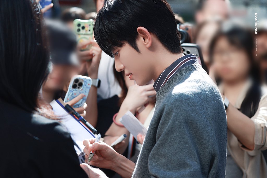 Vitaa_Q's tweet photo. Visual 

YOONSIK SIWOO Pour Toujours
#YOONSIK_SIWOO_PFWSS27
#KIMYOONSIK 
#PARKSIWOO https://t.co/nAWCSnVRYg