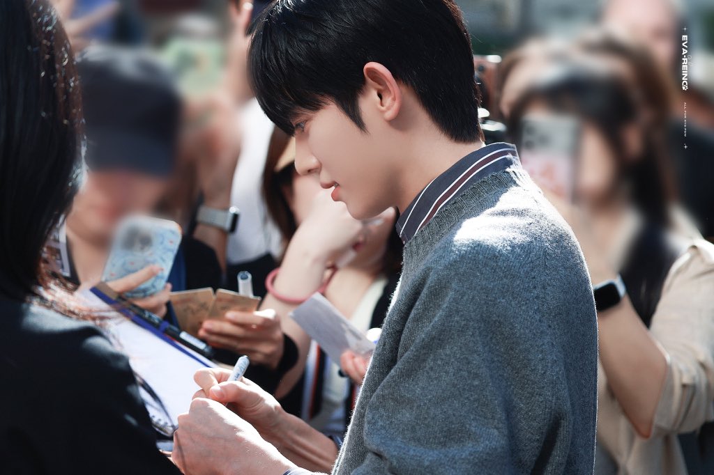 Vitaa_Q's tweet photo. Visual 

YOONSIK SIWOO Pour Toujours
#YOONSIK_SIWOO_PFWSS27
#KIMYOONSIK 
#PARKSIWOO https://t.co/nAWCSnVRYg