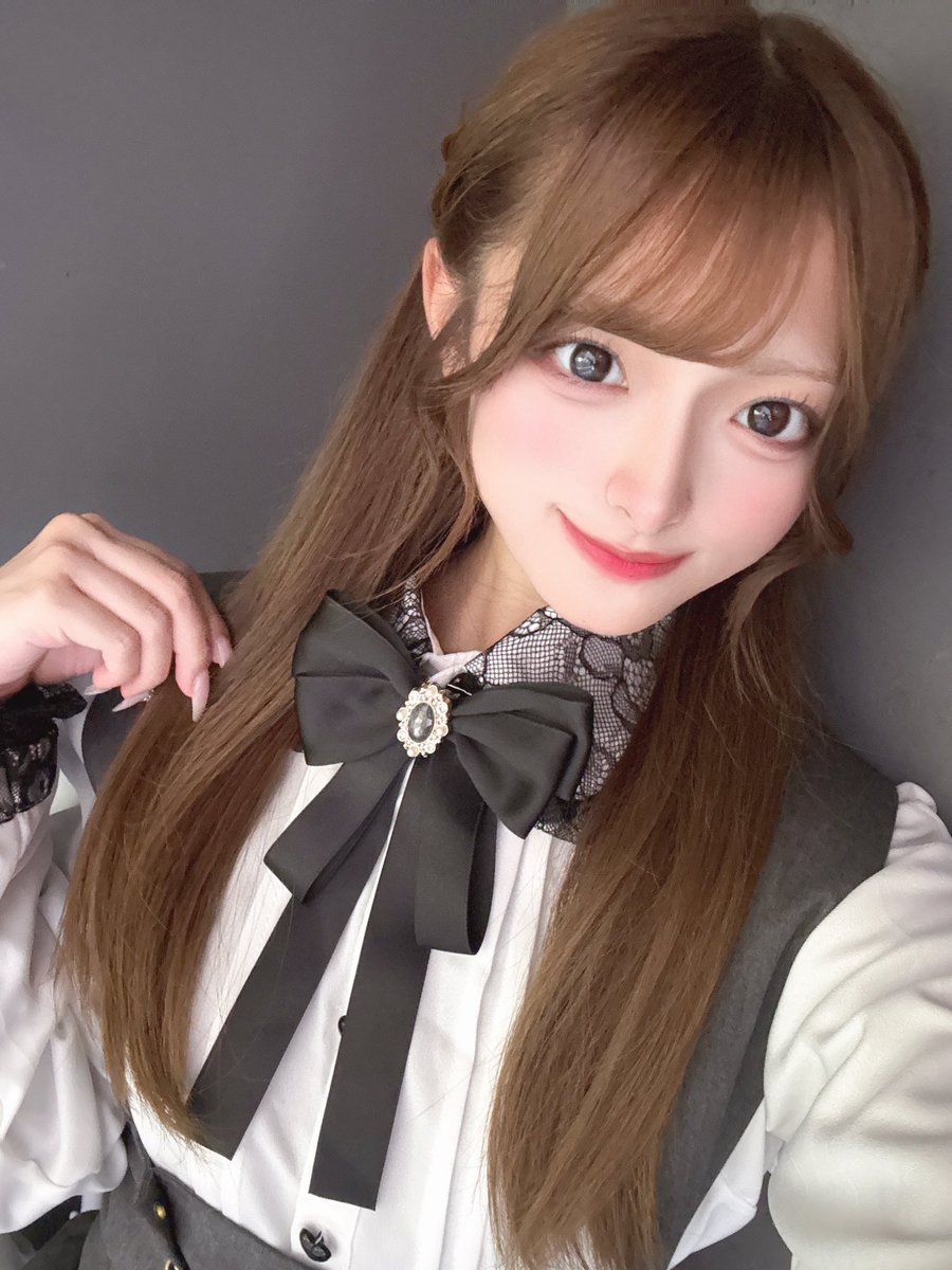 miri___al's tweet photo. 出勤しました！21:15までいます♡

@andlove_akb https://t.co/axOmBycoQQ