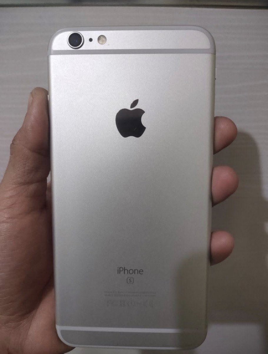 Carriedigiphone's tweet photo. Wts iPhone 6s Plus 64gb wifi only no reset, kamera D/B jernih, Touch ID on, tombol normal, battery awet, layar original sentuhan normal, minus retak aja, harga 650k Nett no nego, bisa oyen, paxel sameday, or cod jakut https://t.co/KectlSbzGx