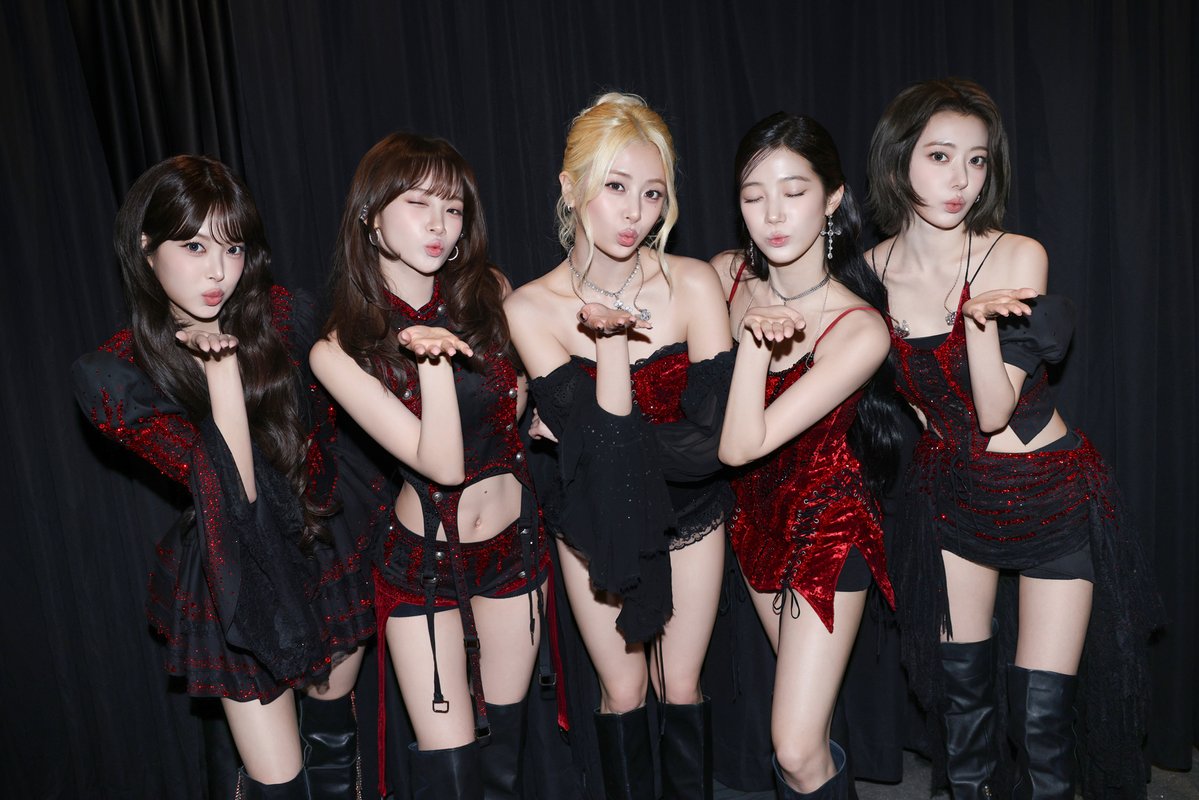 le_sserafim's tweet photo. [#오늘의르세라핌]
261002 @ 2026 LE SSERAFIM TOUR 'PUREFLOW' IN CHICAGO

#LE_SSERAFIM #르세라핌
#PUREFLOW
#PUREFLOW_IN_US https://t.co/8PRQADBtUN