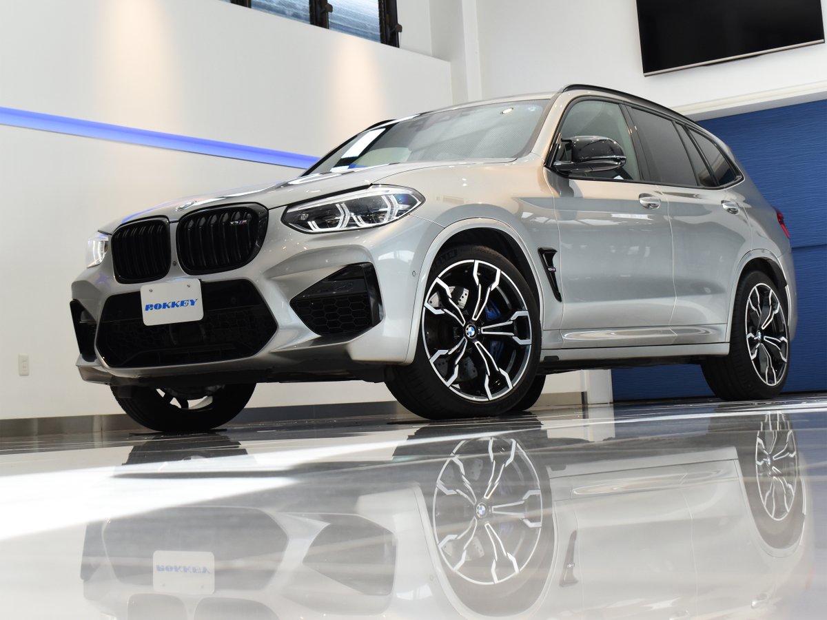 ROKKEY_SAITAMA's tweet photo. 2020年モデル BMW X3M コンペティション掲載完了👍

金属のような光沢感のあるドニントングレーが格好良い✨
シュニッツァーパフォーマンスアップグレードが装着されているので、600馬力&amp;最大トルクは71.3kg.mに向上しているようですが。

正直普通に乗る分には違いが分かりません。
踏めば分かる？ https://t.co/St5d8pLoTu