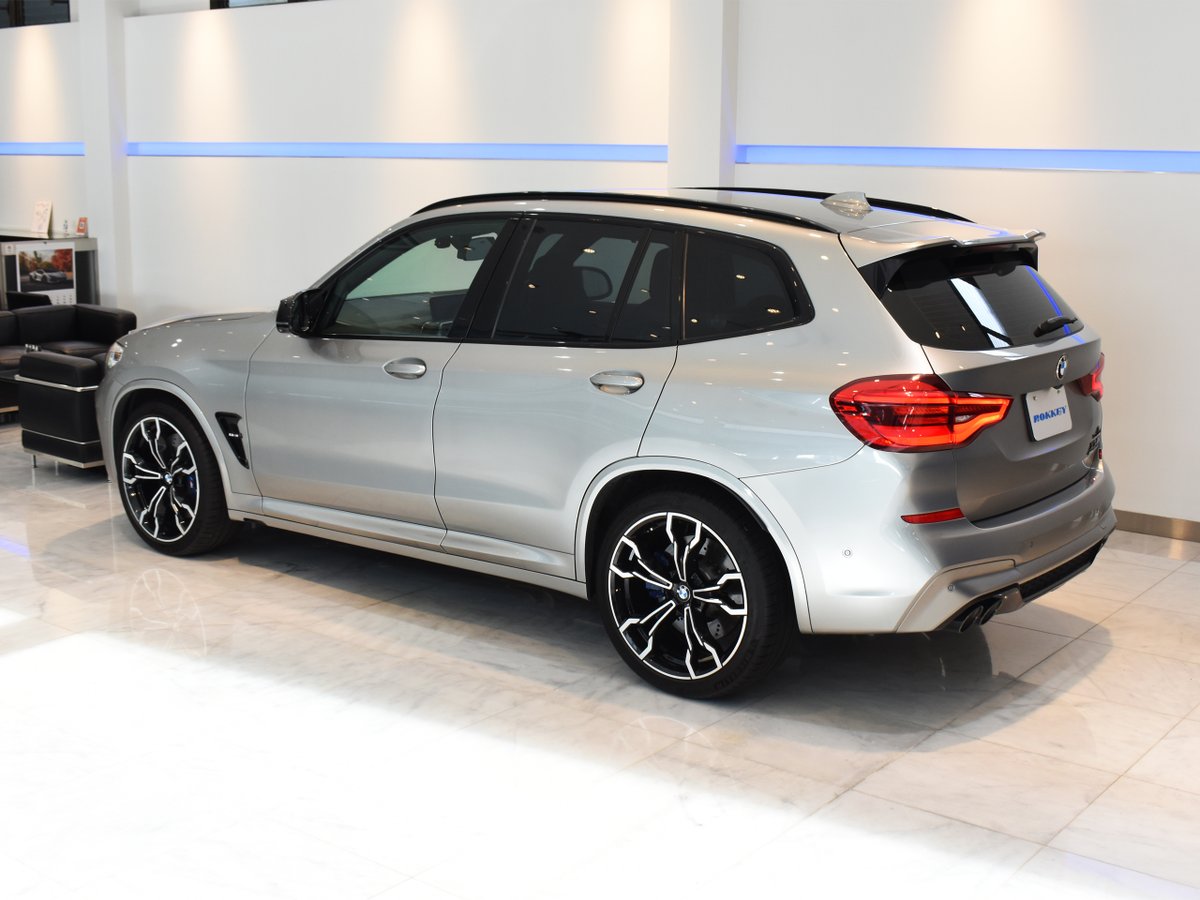 ROKKEY_SAITAMA's tweet photo. 2020年モデル BMW X3M コンペティション掲載完了👍

金属のような光沢感のあるドニントングレーが格好良い✨
シュニッツァーパフォーマンスアップグレードが装着されているので、600馬力&amp;最大トルクは71.3kg.mに向上しているようですが。

正直普通に乗る分には違いが分かりません。
踏めば分かる？ https://t.co/St5d8pLoTu