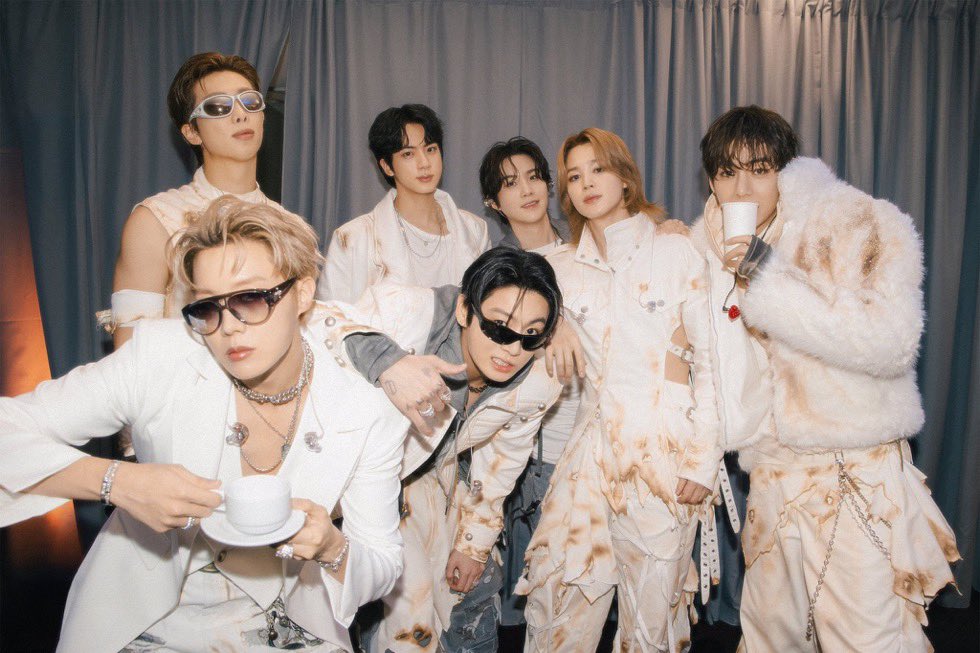 snowflowergifts's tweet photo. I vote #ARIASBTS at the 2026 ARIA Music Awards. https://t.co/5vVuJhW3E7