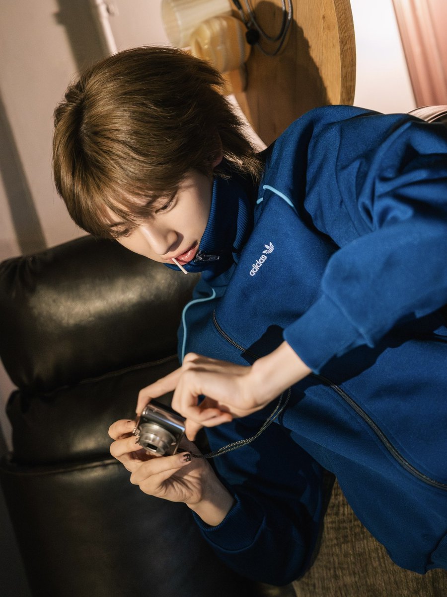 jjucider's tweet photo. navy jjudidas with lollipop 🍭 https://t.co/qO2xZI5tdo