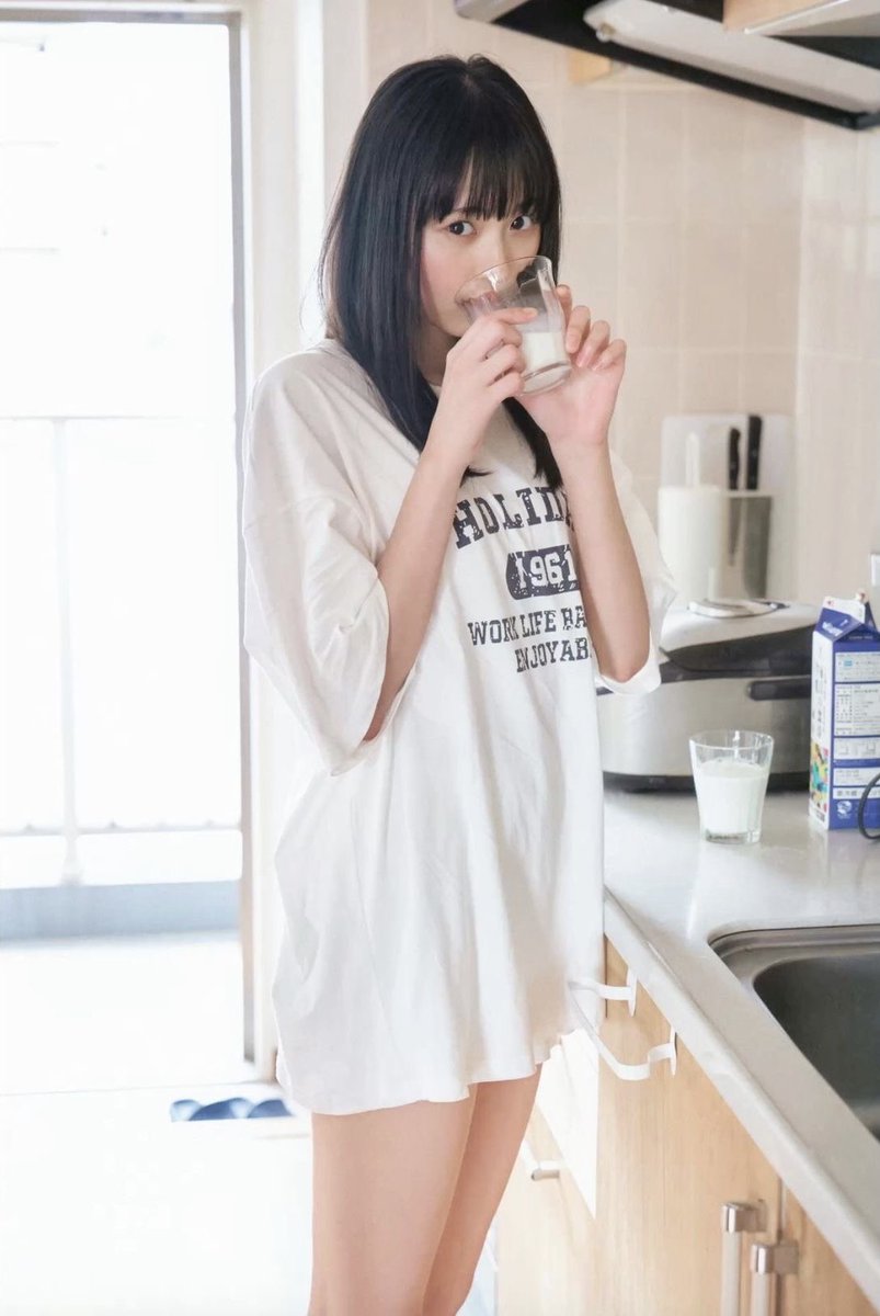 Akarishinshin's tweet photo. さし飲みして終電逃してお家来て、翌朝のちょっと気まずい雰囲気すぎてさすがにえちえちじゃないんですか？？ちがうんですか？？

#遠藤さくら https://t.co/hwaRK7Ocri