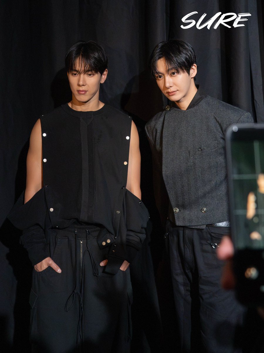 suremagazinekr's tweet photo. SHOWNU AND HYUNGWON AT CONCEPT KOREA SS27 IN PARIS

Concept Korea SS27 arrived in Paris on 1 October at the Palais de Tokyo, bringing together two Korean labels, BONBOM and ASPARAGUS, for the Spring Summer 2027 season.

#Shownu #Hyungwon #SureMagazine https://t.co/1vf6JVcX3o