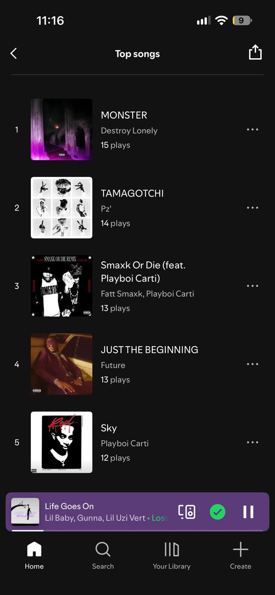 FashionCartier's tweet photo. My phone boutta Die so ima just get off cause I wanna listen to music

Bro it’s insane how Carti jumped that high https://t.co/nqcMWr8ubW