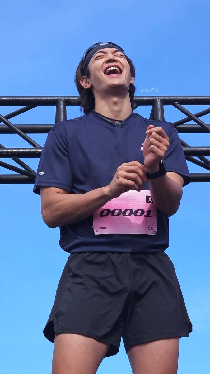 rap_023's tweet photo. 261003 민호💙

SM RUN❤️‍🔥

#샤이니 #SHINee
#민호 #MINHO #ミンホ
#SMTOWNRUNCLUB26 https://t.co/dFeeYC5EVd