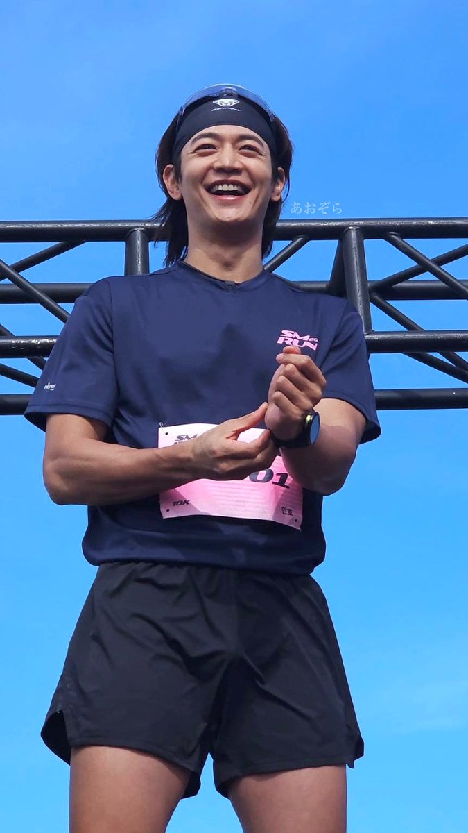 rap_023's tweet photo. 261003 민호💙

SM RUN❤️‍🔥

#샤이니 #SHINee
#민호 #MINHO #ミンホ
#SMTOWNRUNCLUB26 https://t.co/dFeeYC5EVd