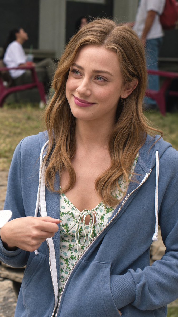 ScarletSpeeds16's tweet photo. Lili Reinhart as Olive Smith in The Love Hypothesis 🧪🤍 https://t.co/a0hQoY8tuL
