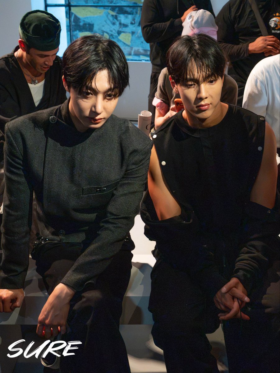 suremagazinekr's tweet photo. MONSTA X members Shownu and Hyungwon appeared as the official ambassadors of this year’s project. Both wore looks from the participating brands.

#SureMagazine #Shownu #Hyungwon https://t.co/Wax7ihE47z
