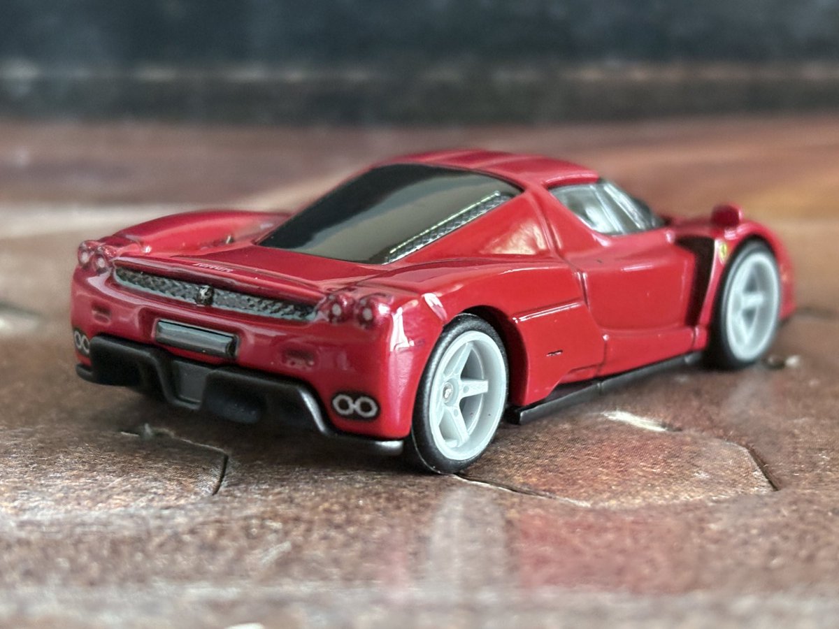 bdjskaks___899's tweet photo. Hot Wheels Premium Real Riders
Boulevard 1/5
2026 First Editions

Ferrari Enzo Ferrari https://t.co/ljU2SwDge8