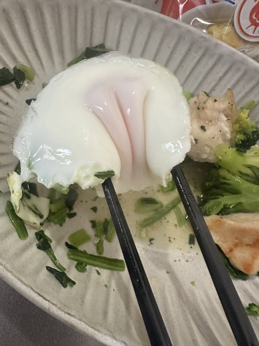 Naka_PhiaMAN's tweet photo. 今朝焼いたまんこが目玉焼きすぎてアツい https://t.co/5eo30sAC6e