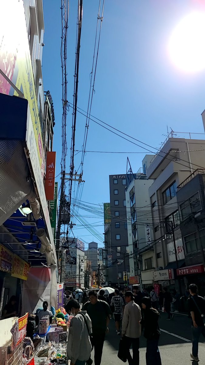 shinchangman's tweet photo. こんちは❗️
思った以上にオタロに早く来てしまった❗️(^o^)
まだ3時間半もあるのら❗️(^o^)
オシャレな喫茶10探していっぷくまんしたいのら❗️(^o^) https://t.co/JCOalQjjjl