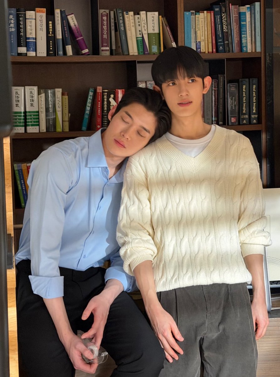 nttsn_72's tweet photo. ข้อเสนอในวันนั้น พาเรามาไกลถึงปารีสเลยนะ

#검제_윤식시우와_함께한_100일 #100DaysTPPwithYOONSIKSIWOO https://t.co/2AYNyhKnPI