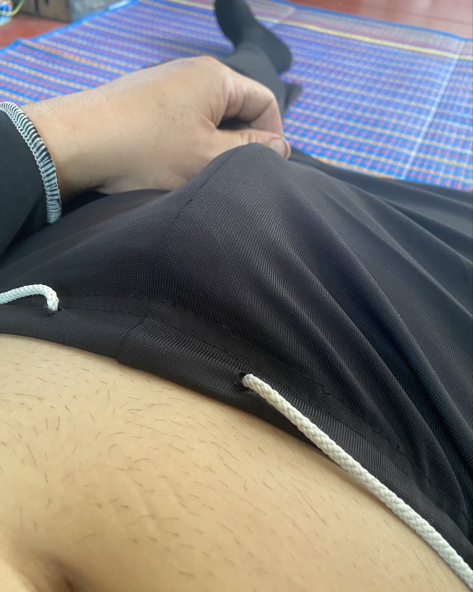 PraditsaiKrz56's tweet photo. ที่บอกว่าอยากอมอ่ะ อมเป็นหรอ🤭 #เชียงราย https://t.co/wh2qV1wbCN
