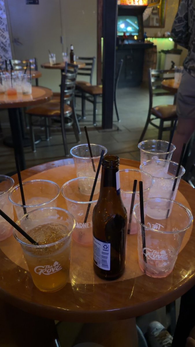 vinny45x's tweet photo. I need an uber #pickmeup https://t.co/7eG6BB29FL