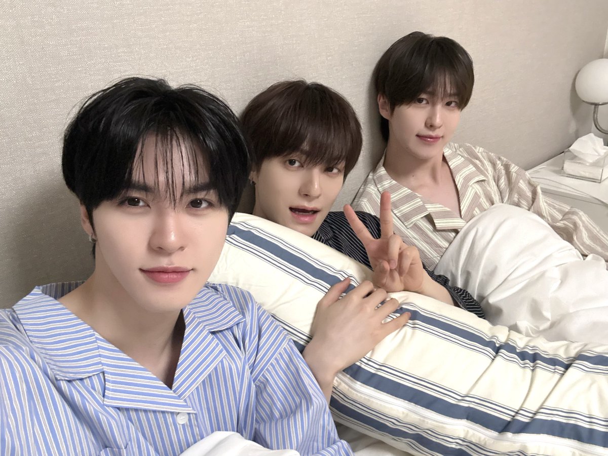 the_EPEX's tweet photo. [🎁]
우리 집 꾸밀래?🏠

#EPEX #이펙스 #WISH #위시 #AMIN #아민 #AYDEN #에이든 #29CM #29CMHOME https://t.co/sLJDlfQXhX