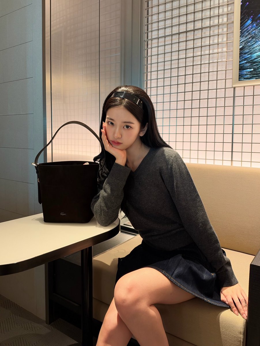 yujinie0901's tweet photo. She’s so beautiful🥹
YUJIN VERS PARIS
#YUJINgoestoPFW
#ANYUJIN
#LACSOTESS27 @Lacoste https://t.co/yWjhjvCX2Q