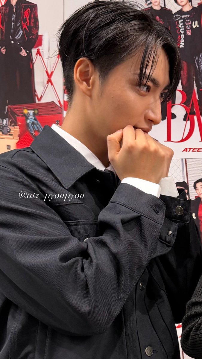 atz_pyonpyon's tweet photo. ATEEZ アチズ　BAD オフイベ　ツーショ
ツーショット撮影会　ソンファ　seonghwa
성화

261003 👀💕

#ATEEZ #에이티즈 #투샷　#성화　#seonghwa #박성화 https://t.co/ppNyiNDX63