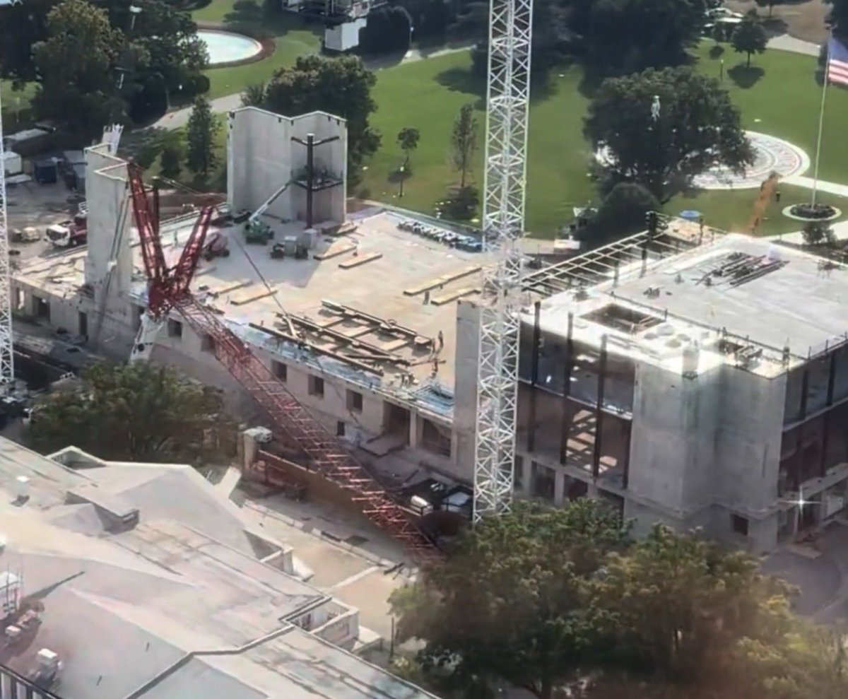 GuiltySyrup's tweet photo. Amazing footage of the White House Ballroom construction today (October 2nd) giving a 360 degree view from above.

The video is straight from the @POTUS 

Visible progress on the corridor, looks like some new steel has been put up on the back too, among many other details. https://t.co/xLRMymEdhv