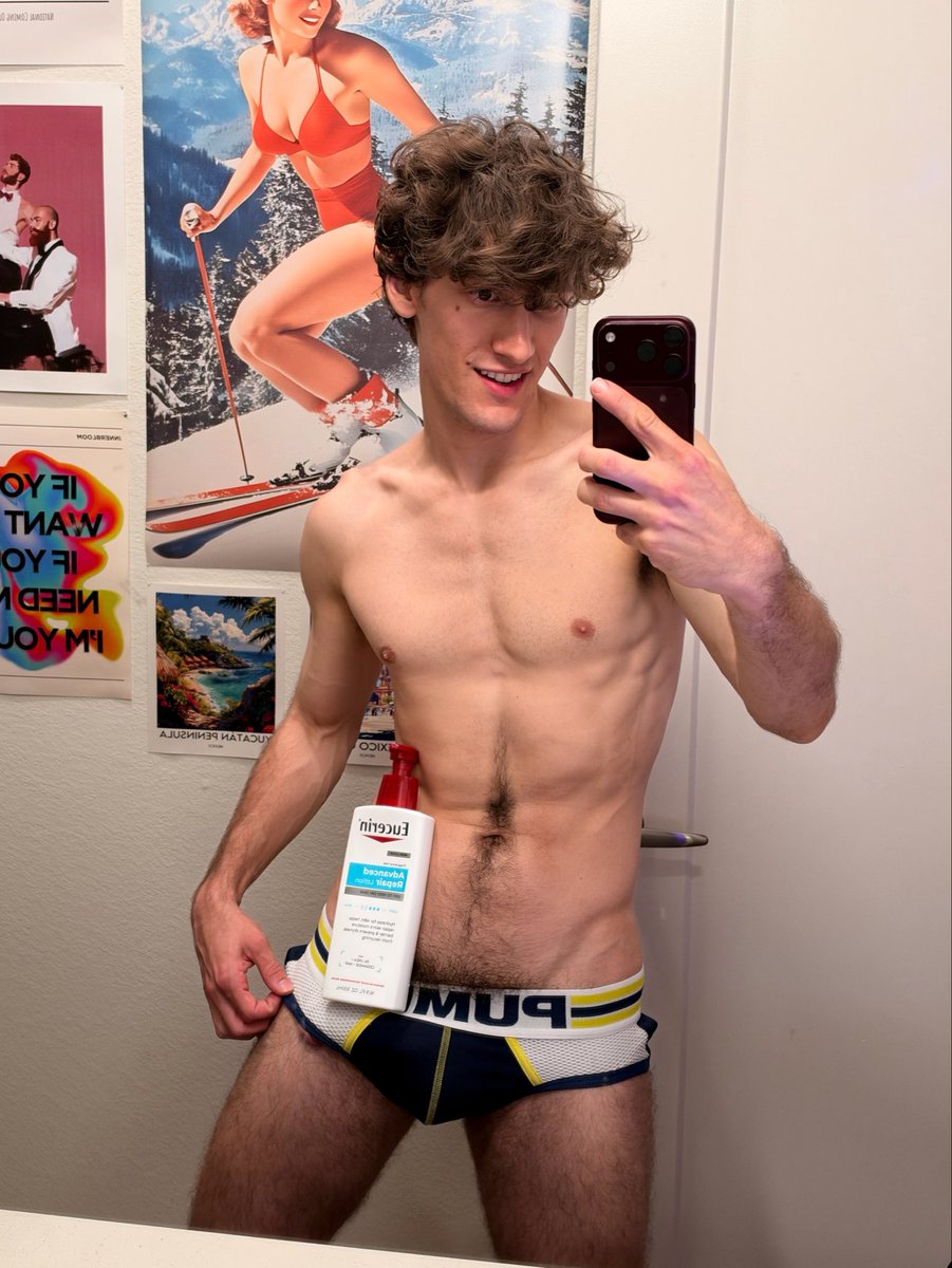twinkprolly1's tweet photo. Did I do it right? 😝 https://t.co/iBp4WZs9O4