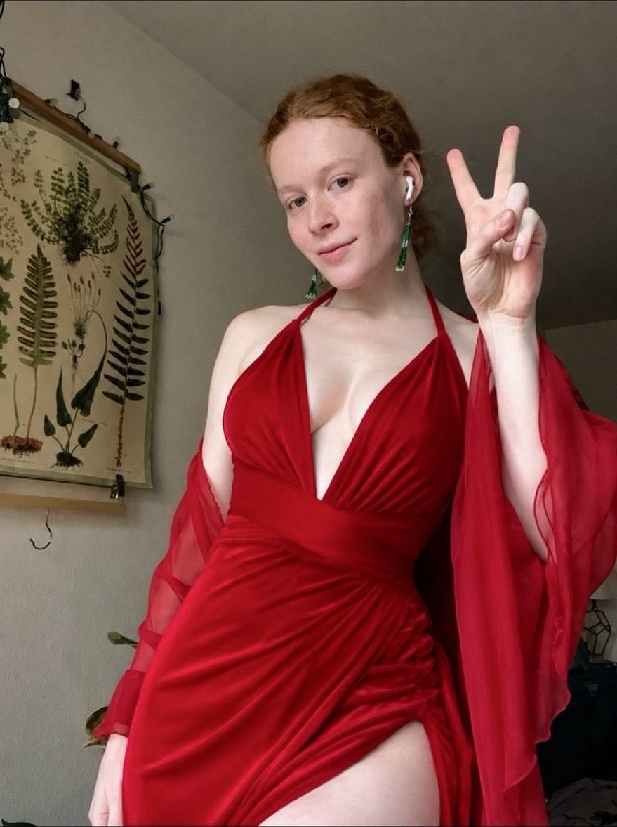 SendMeADirbw5b's tweet photo. ❤️ Romantic
A trans girl with a big heart, looking for genuine connection, loyalty, and something real. 🏳️‍⚧️❤️#trans https://t.co/SUGjNlHoF9